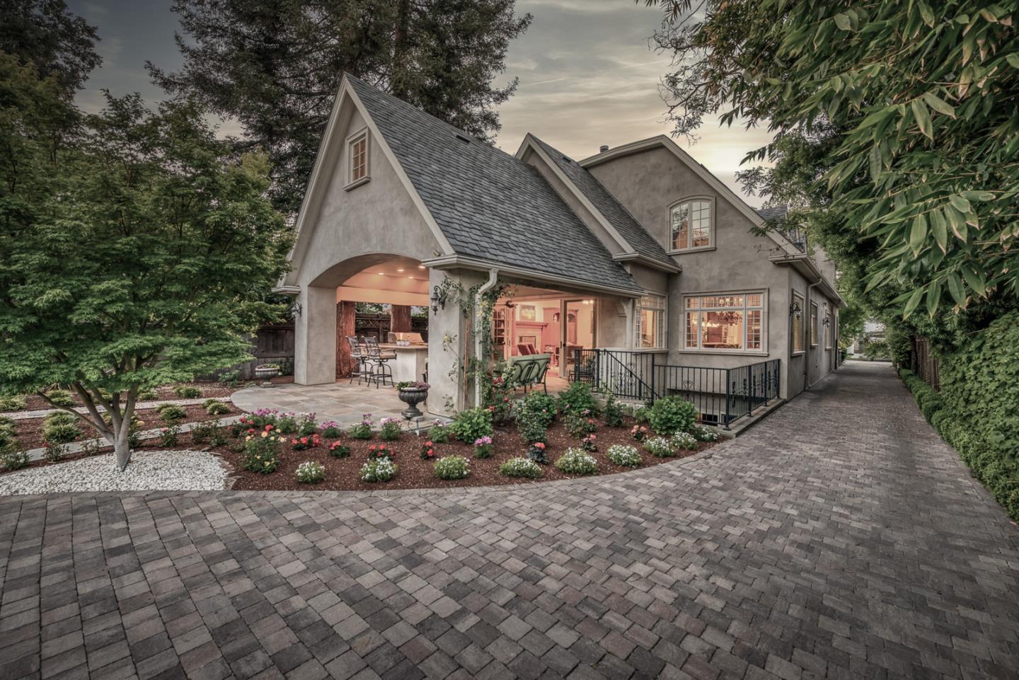 1826 Waverley St PALO ALTO, CA 94301