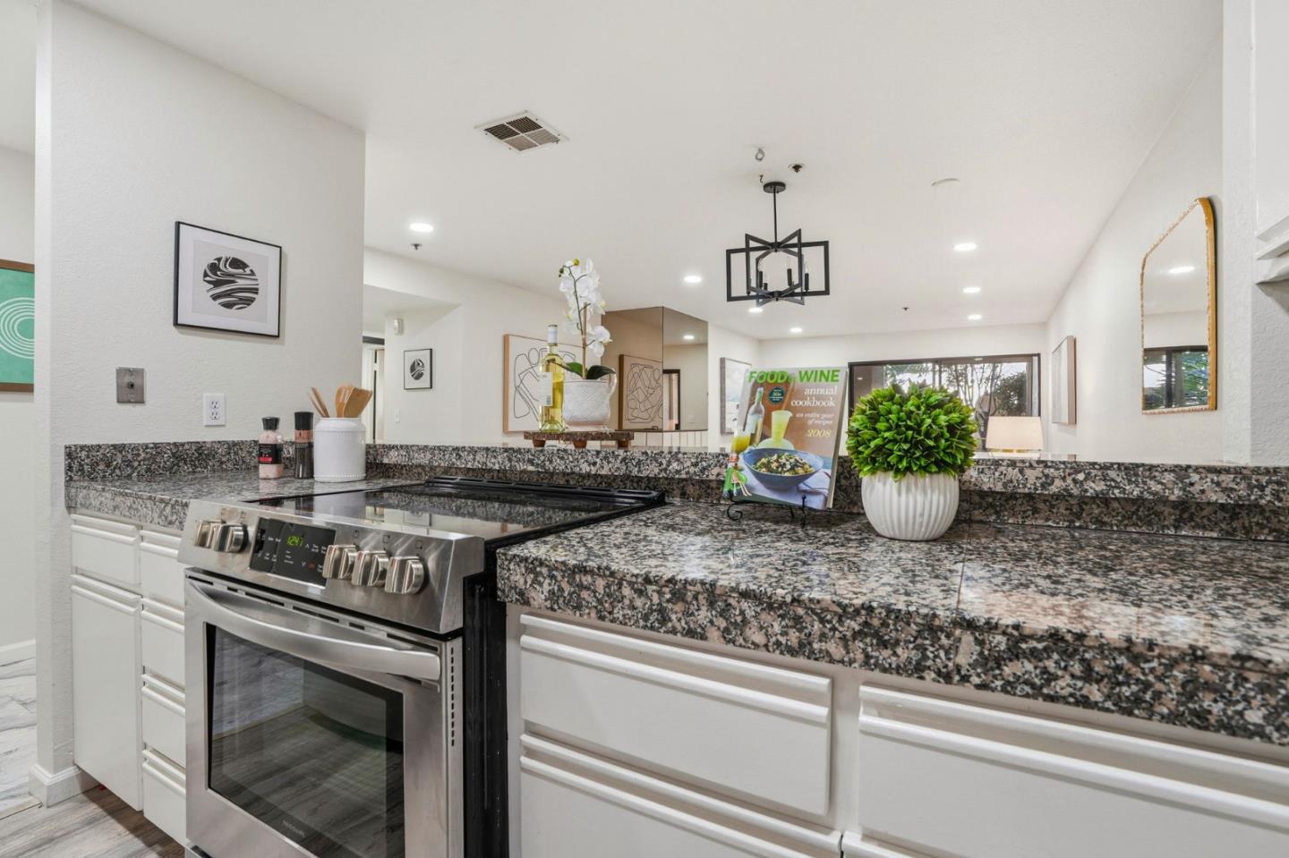 153 California Ave #F107 PALO ALTO, CA 94306