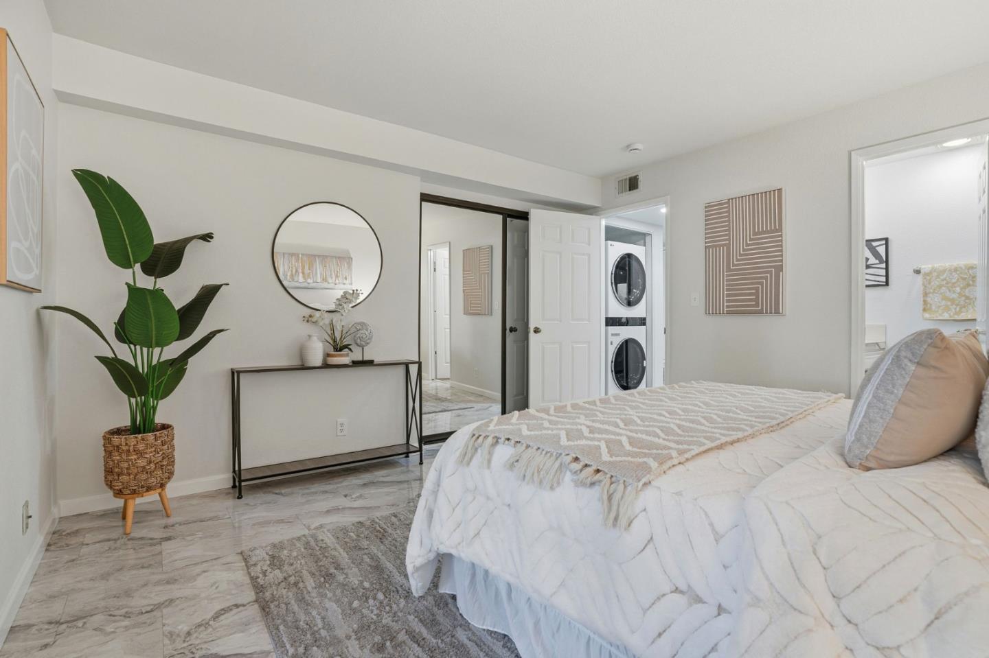 153 California Ave #F107 PALO ALTO, CA 94306