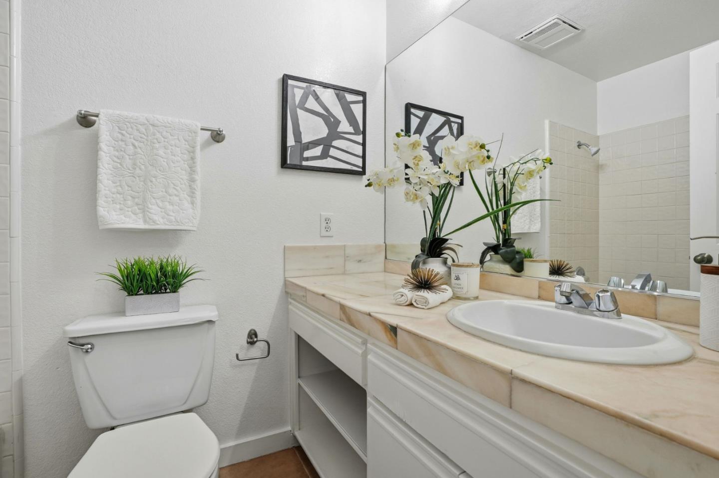 153 California Ave #F107 PALO ALTO, CA 94306