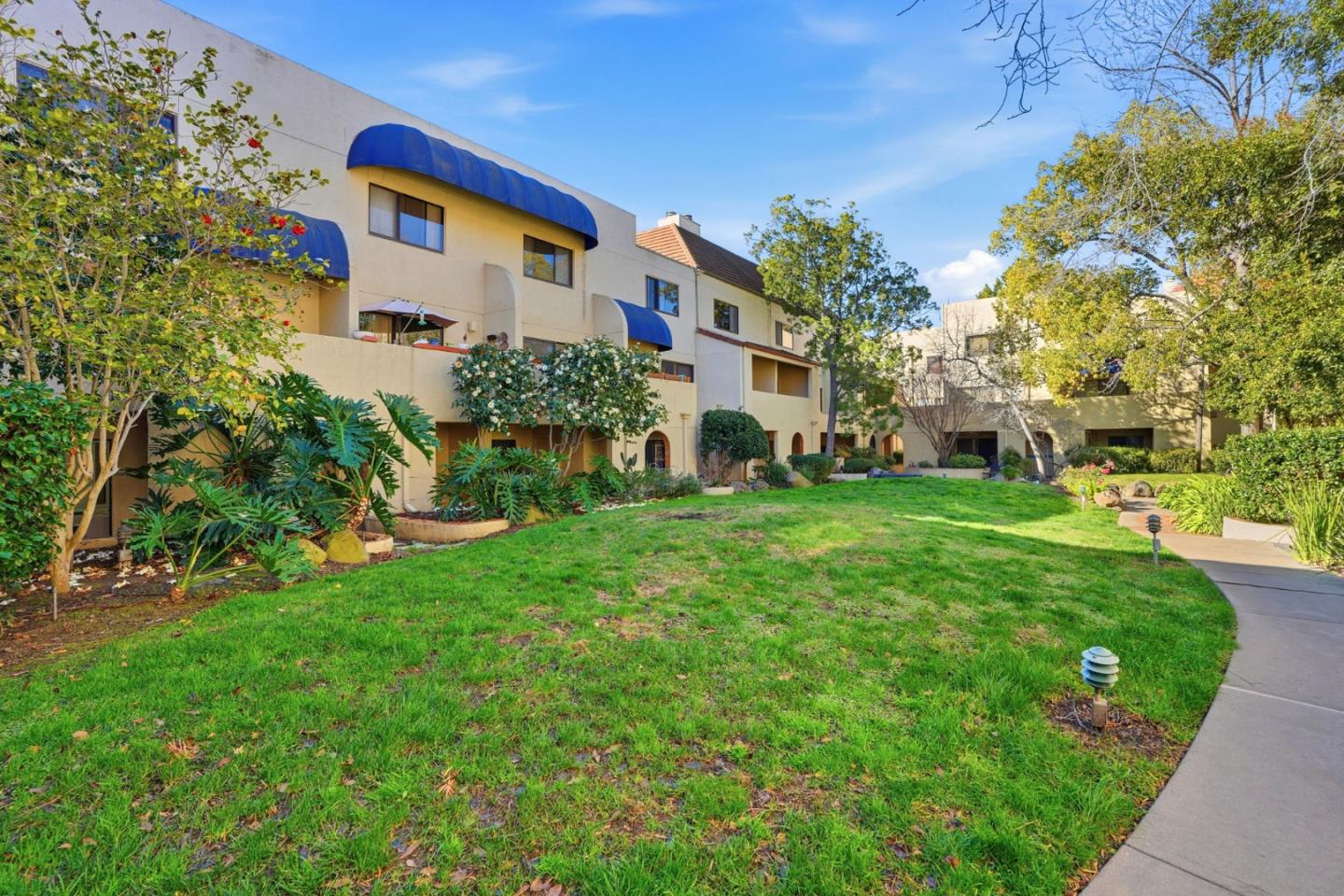 153 California Ave #F107 PALO ALTO, CA 94306