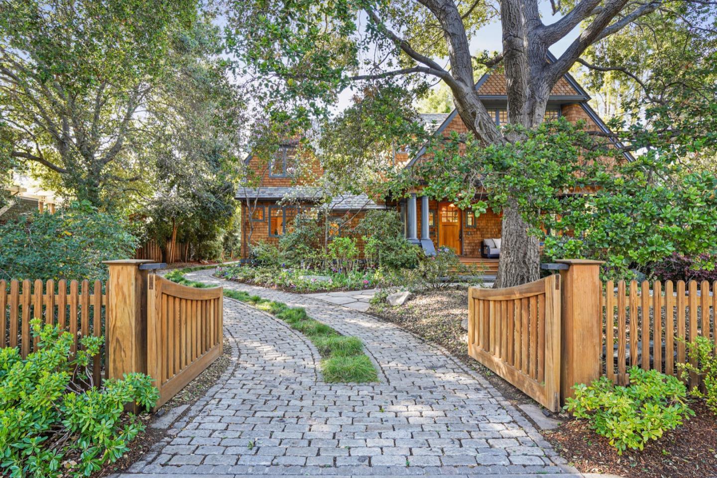 535 Kingsley Ave PALO ALTO, CA 94301