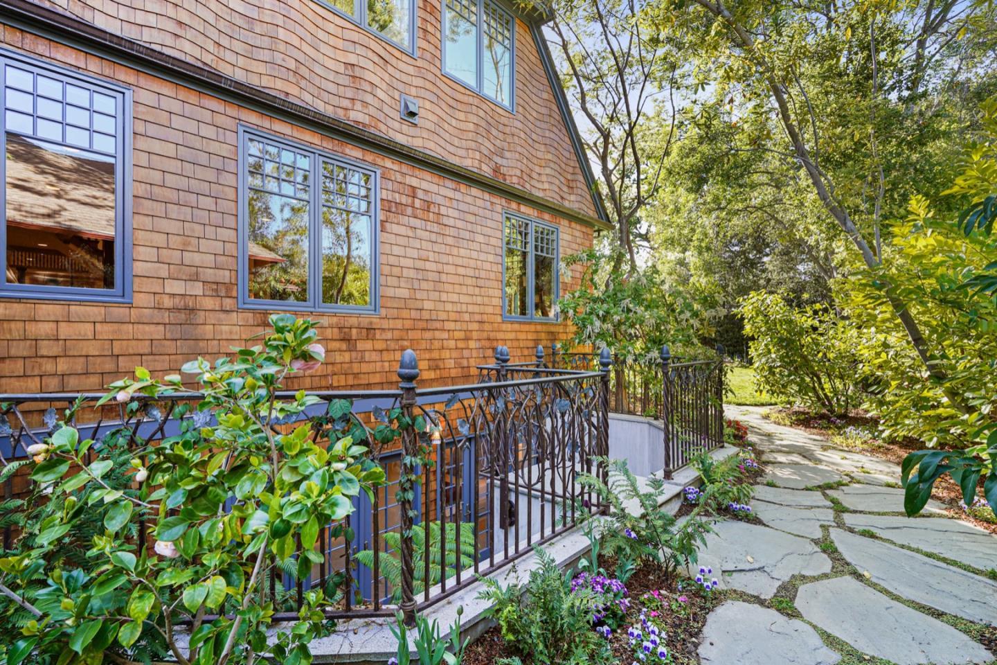 535 Kingsley Ave PALO ALTO, CA 94301