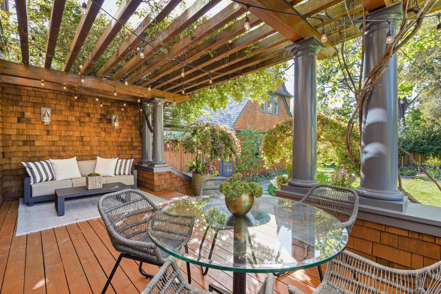 535 Kingsley Ave PALO ALTO, CA 94301