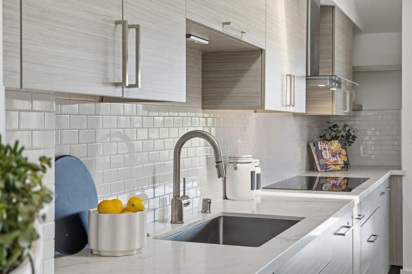 685 High St #5A PALO ALTO, CA 94301