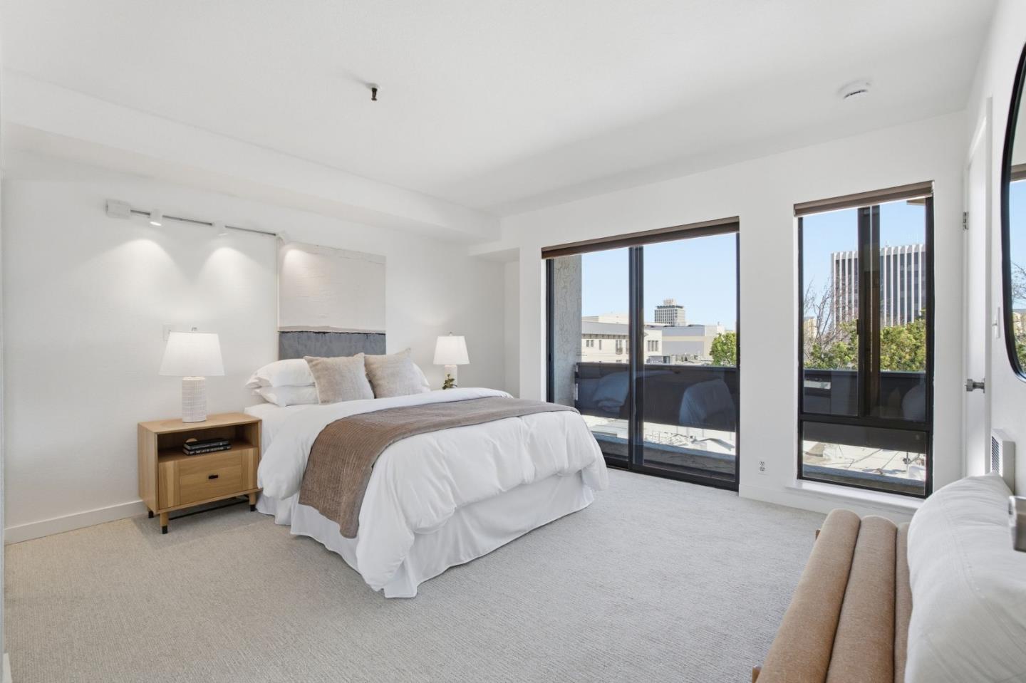 685 High St #5A PALO ALTO, CA 94301