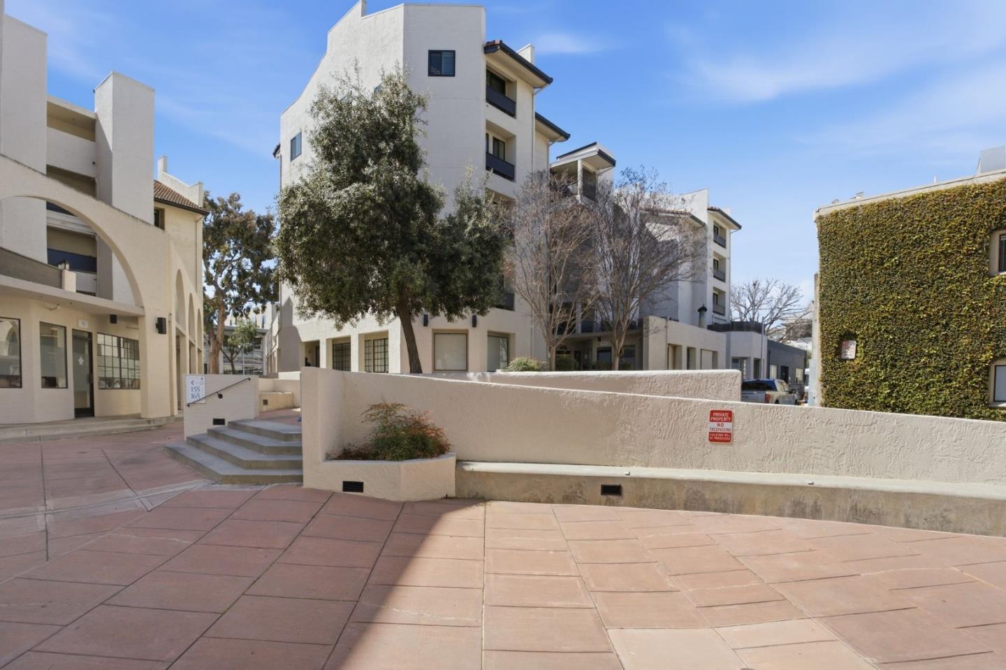 685 High St #5A PALO ALTO, CA 94301