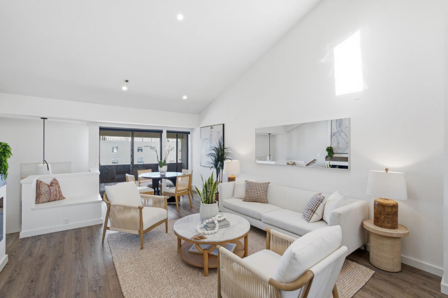 685 High St #5A PALO ALTO, CA 94301