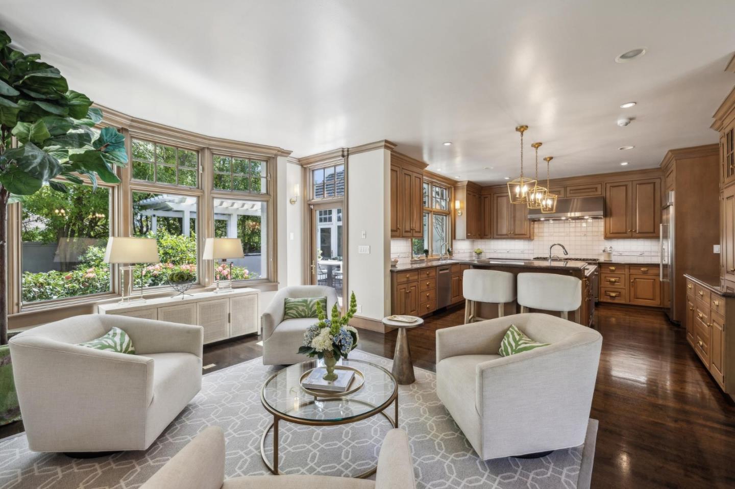 1585 Edgewood Dr PALO ALTO, CA 94303