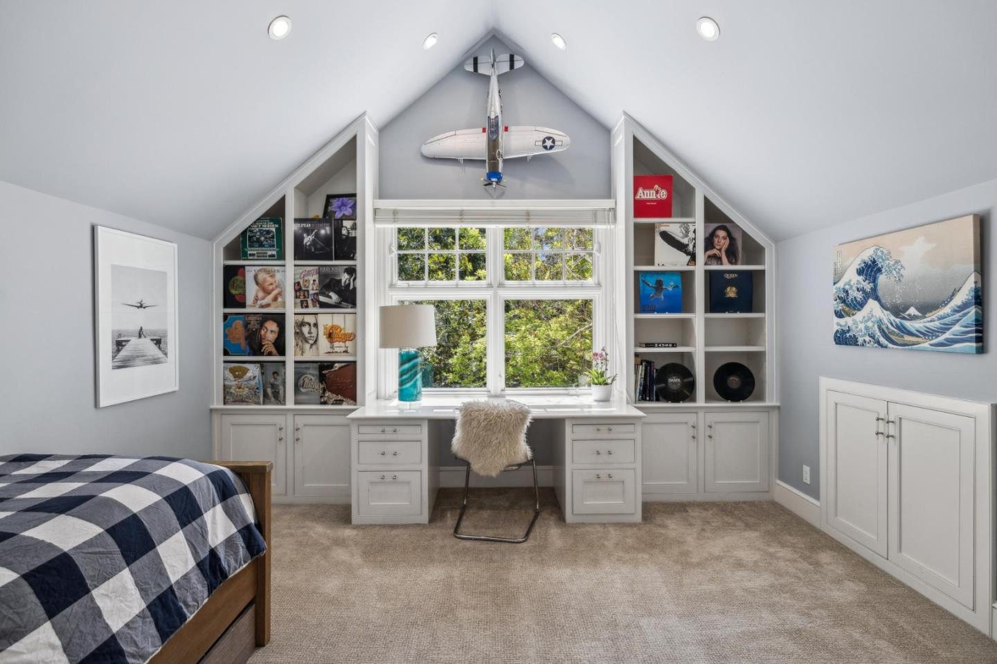 1585 Edgewood Dr PALO ALTO, CA 94303