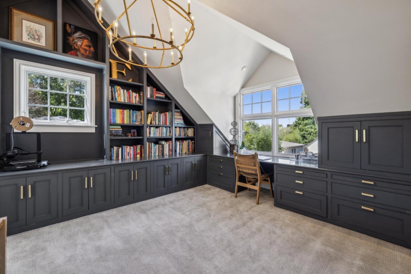 1585 Edgewood Dr PALO ALTO, CA 94303