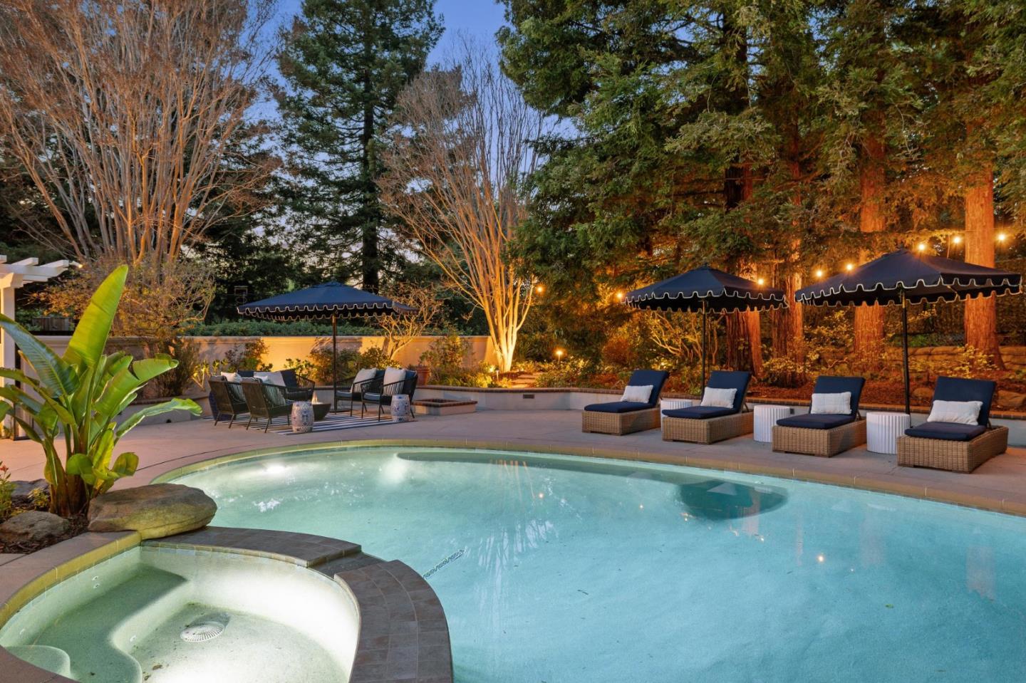 1585 Edgewood Dr PALO ALTO, CA 94303