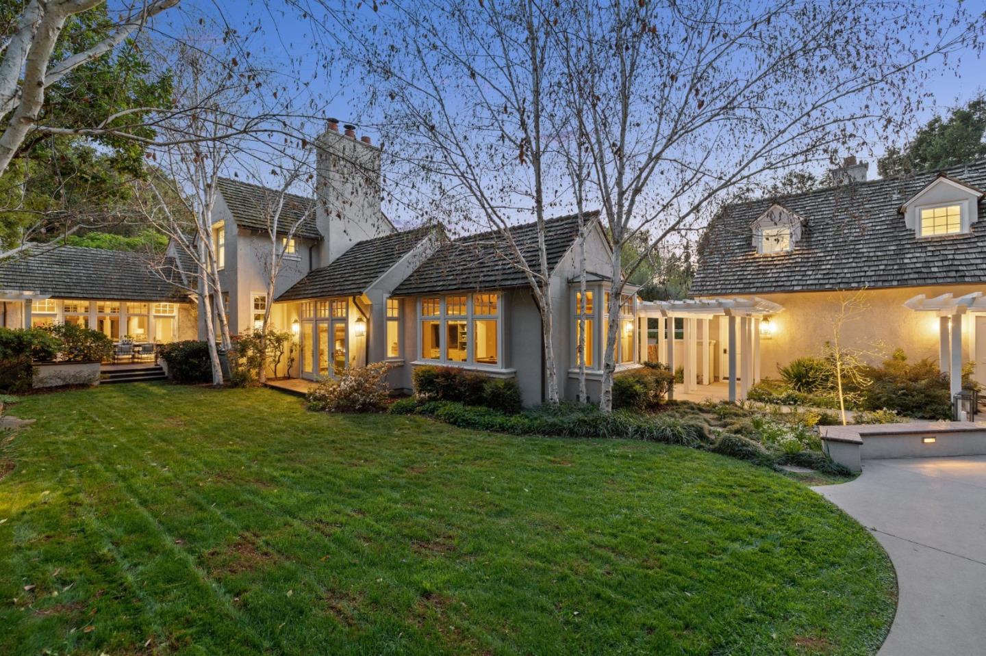 1585 Edgewood Dr PALO ALTO, CA 94303