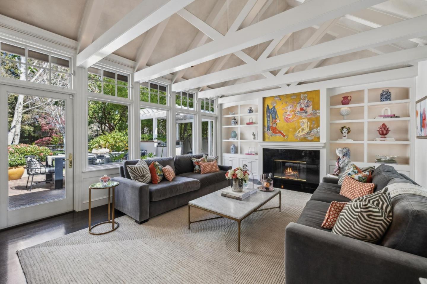 1585 Edgewood Dr PALO ALTO, CA 94303