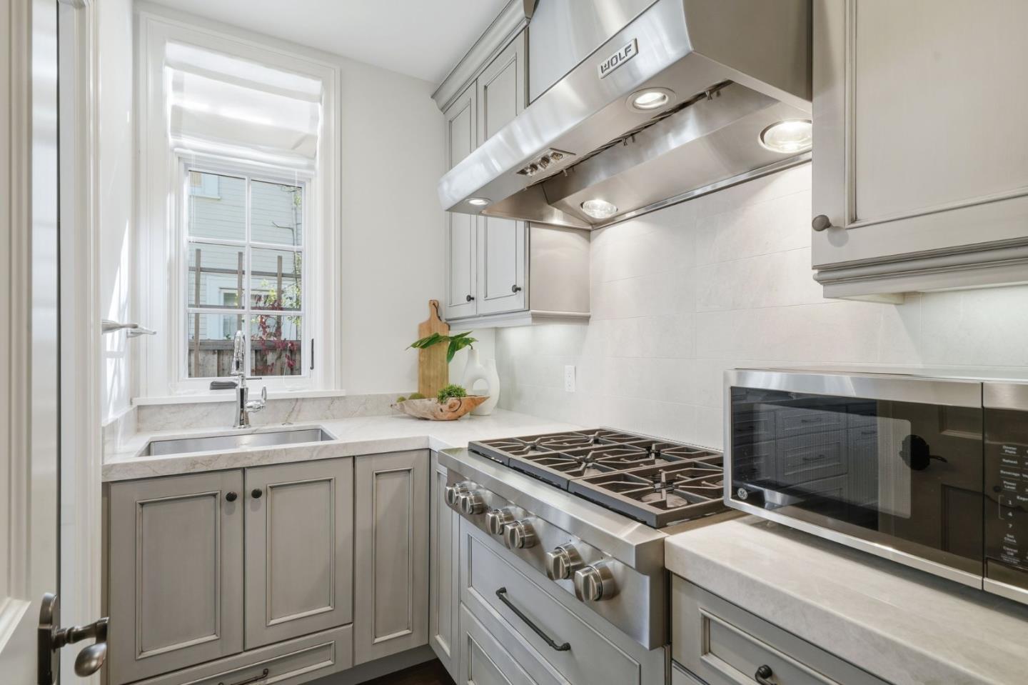 1501 Bryant St Palo Alto, CA 94301