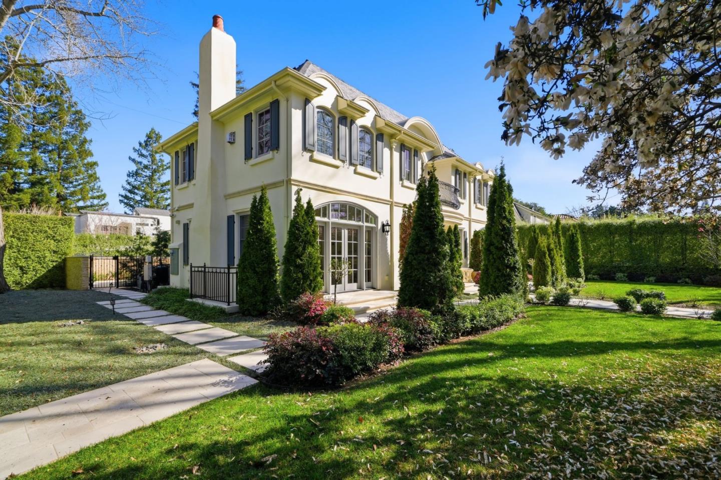 1501 Bryant St Palo Alto, CA 94301