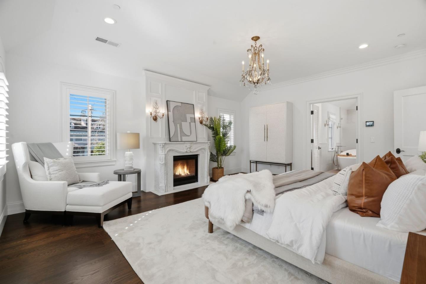 1501 Bryant St Palo Alto, CA 94301