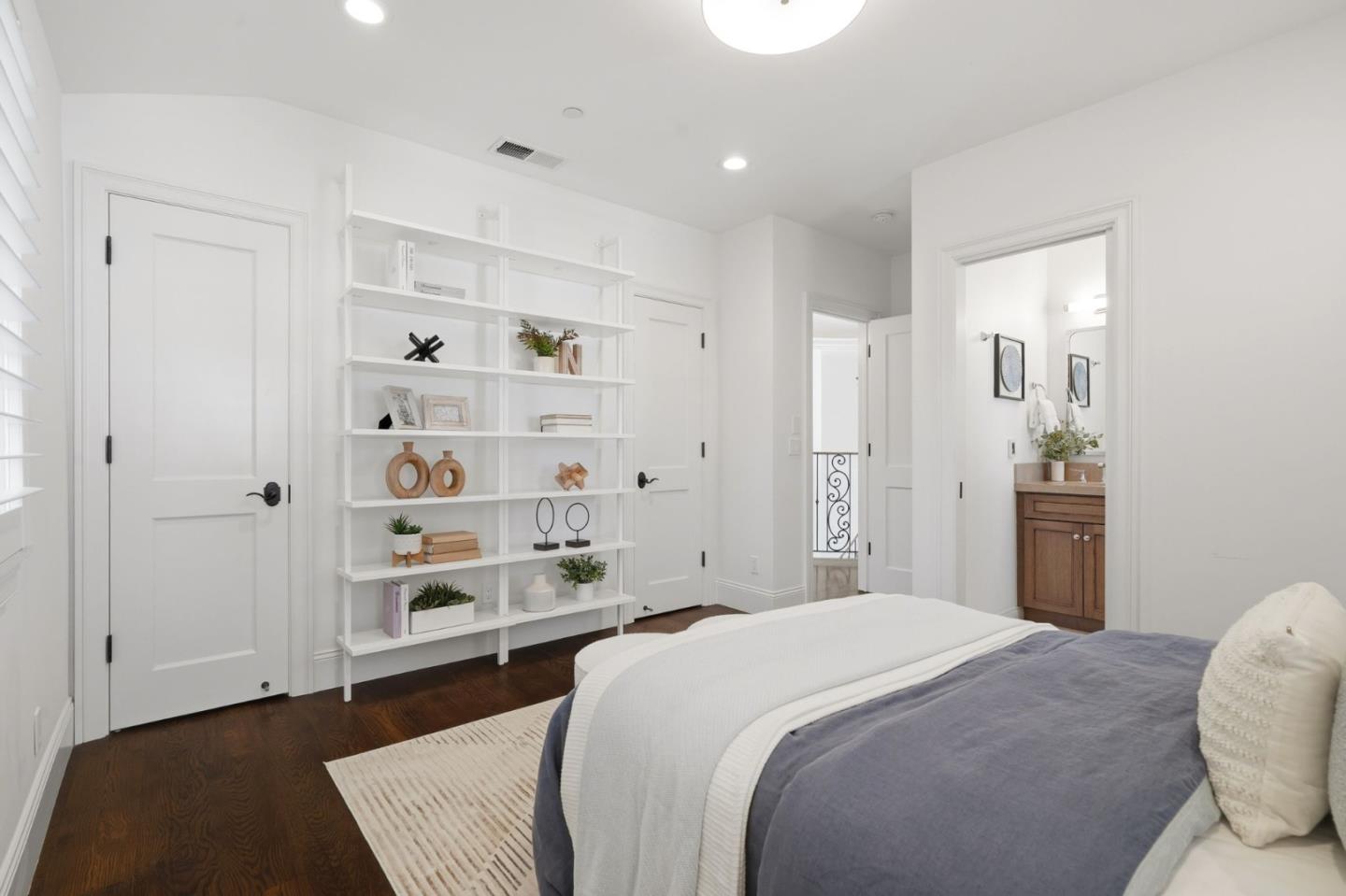 1501 Bryant St Palo Alto, CA 94301