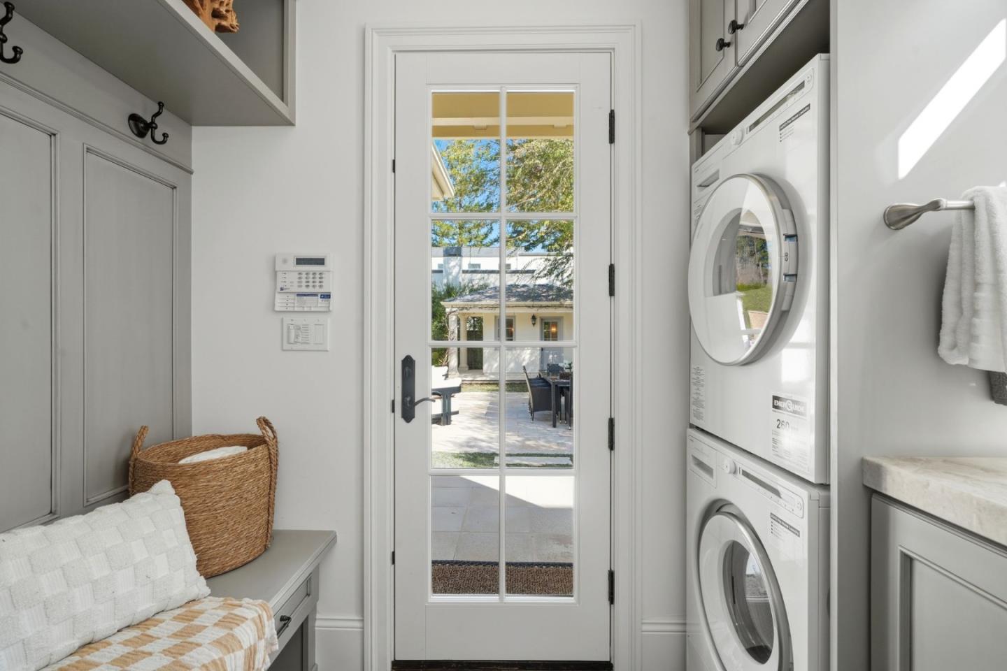 1501 Bryant St Palo Alto, CA 94301