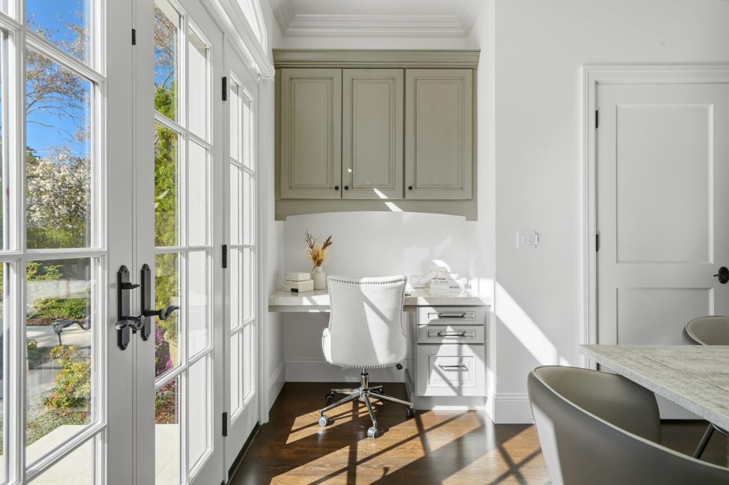 1501 Bryant St Palo Alto, CA 94301