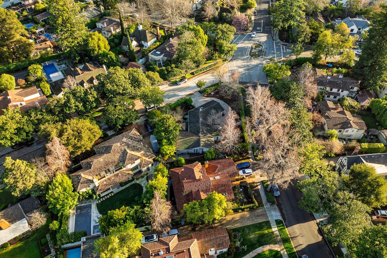 115 Southwood Dr Palo Alto, CA 94301