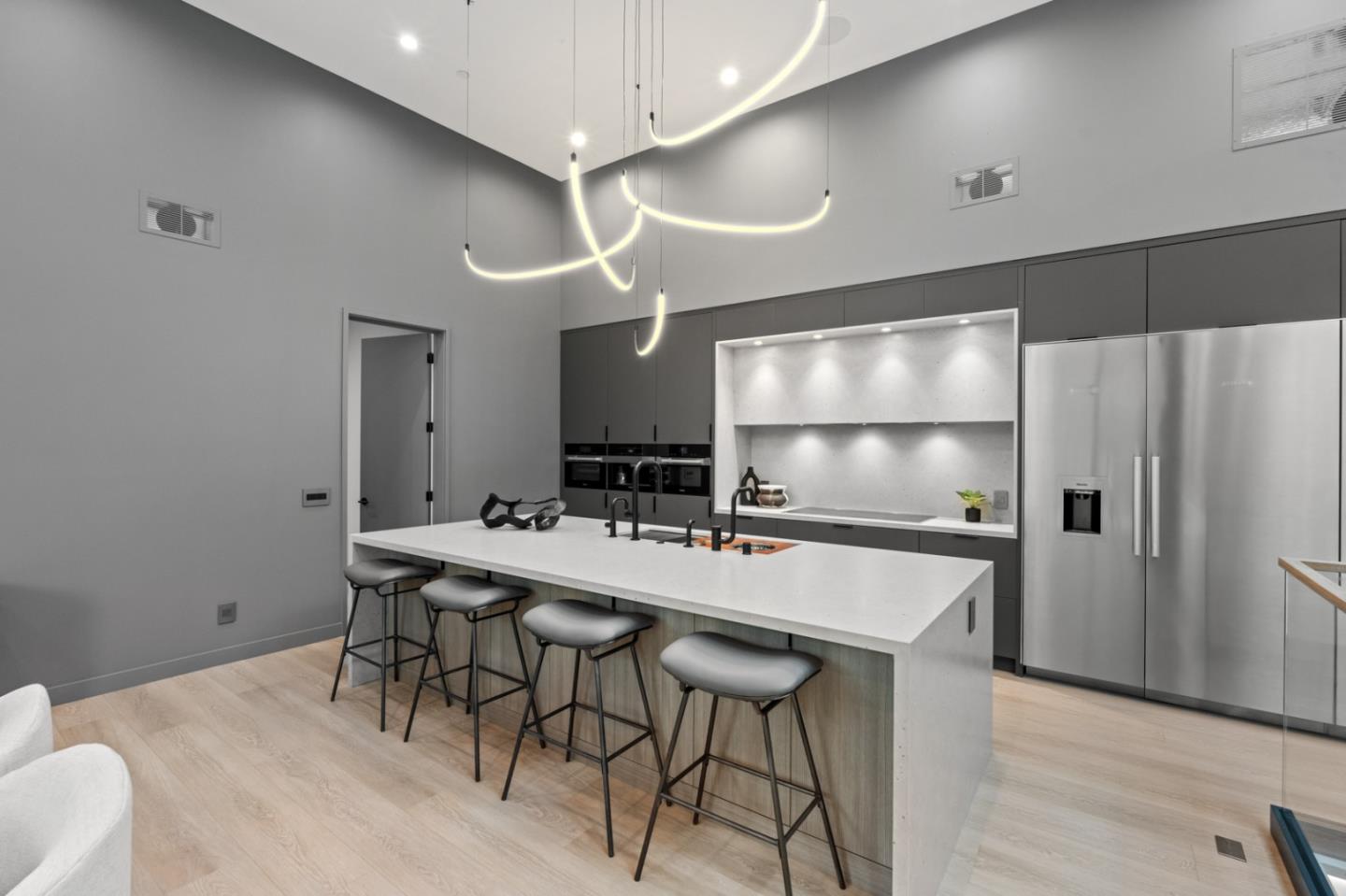 90 Cres Dr PALO ALTO, CA 94301