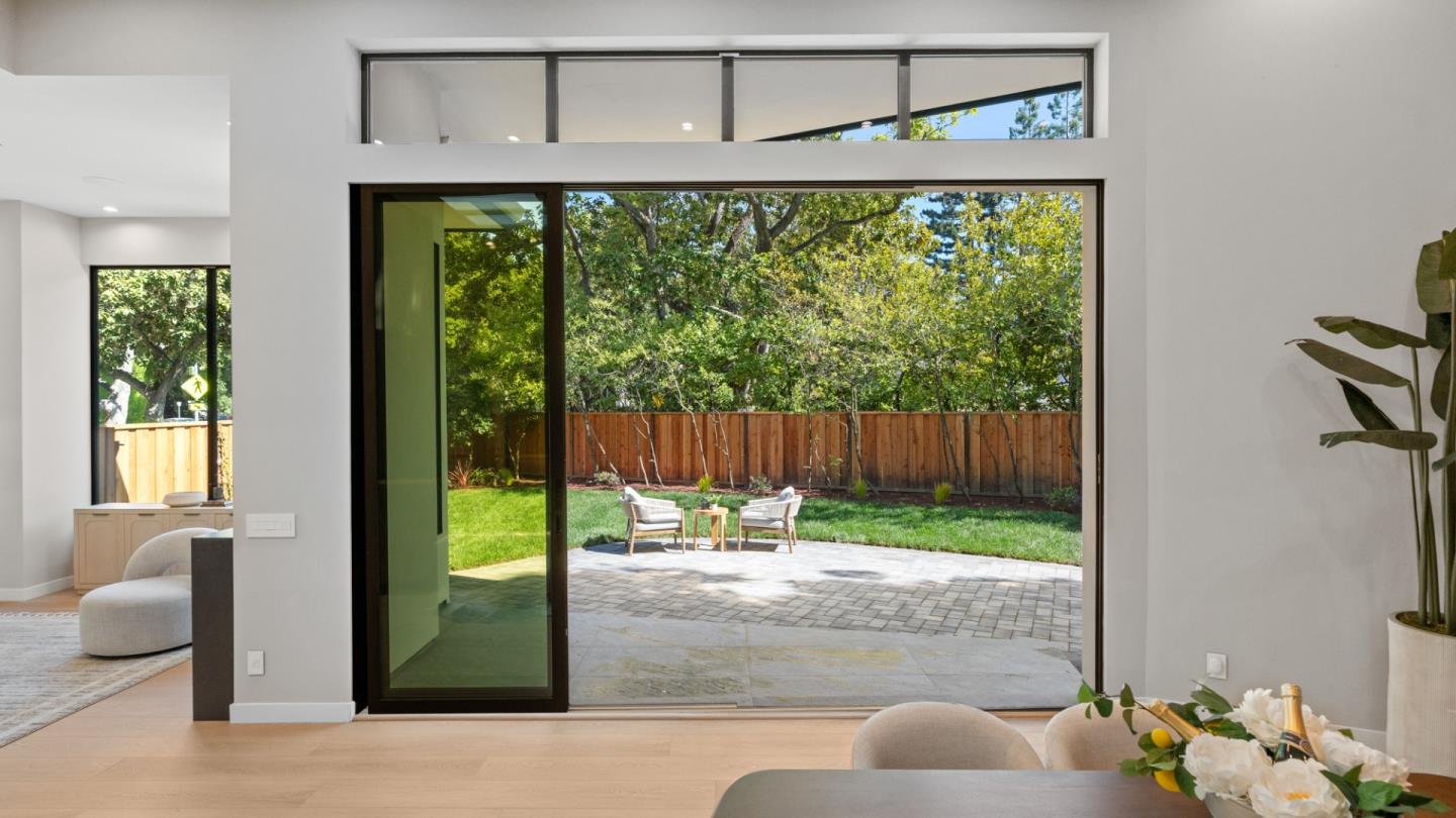 90 Cres Dr PALO ALTO, CA 94301