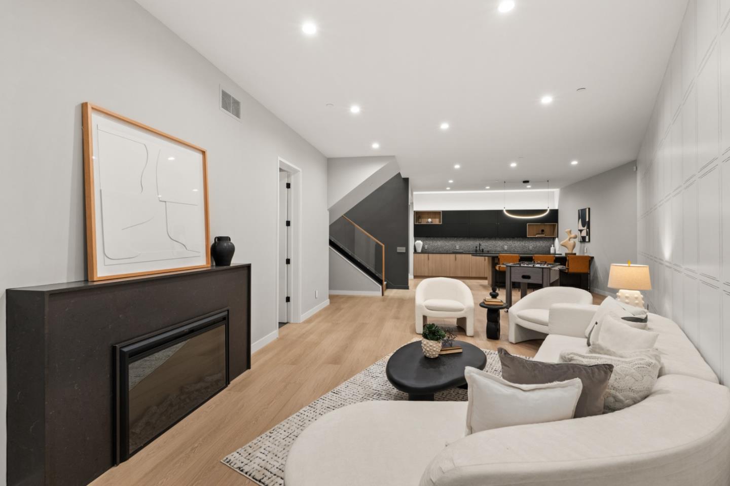 90 Cres Dr PALO ALTO, CA 94301