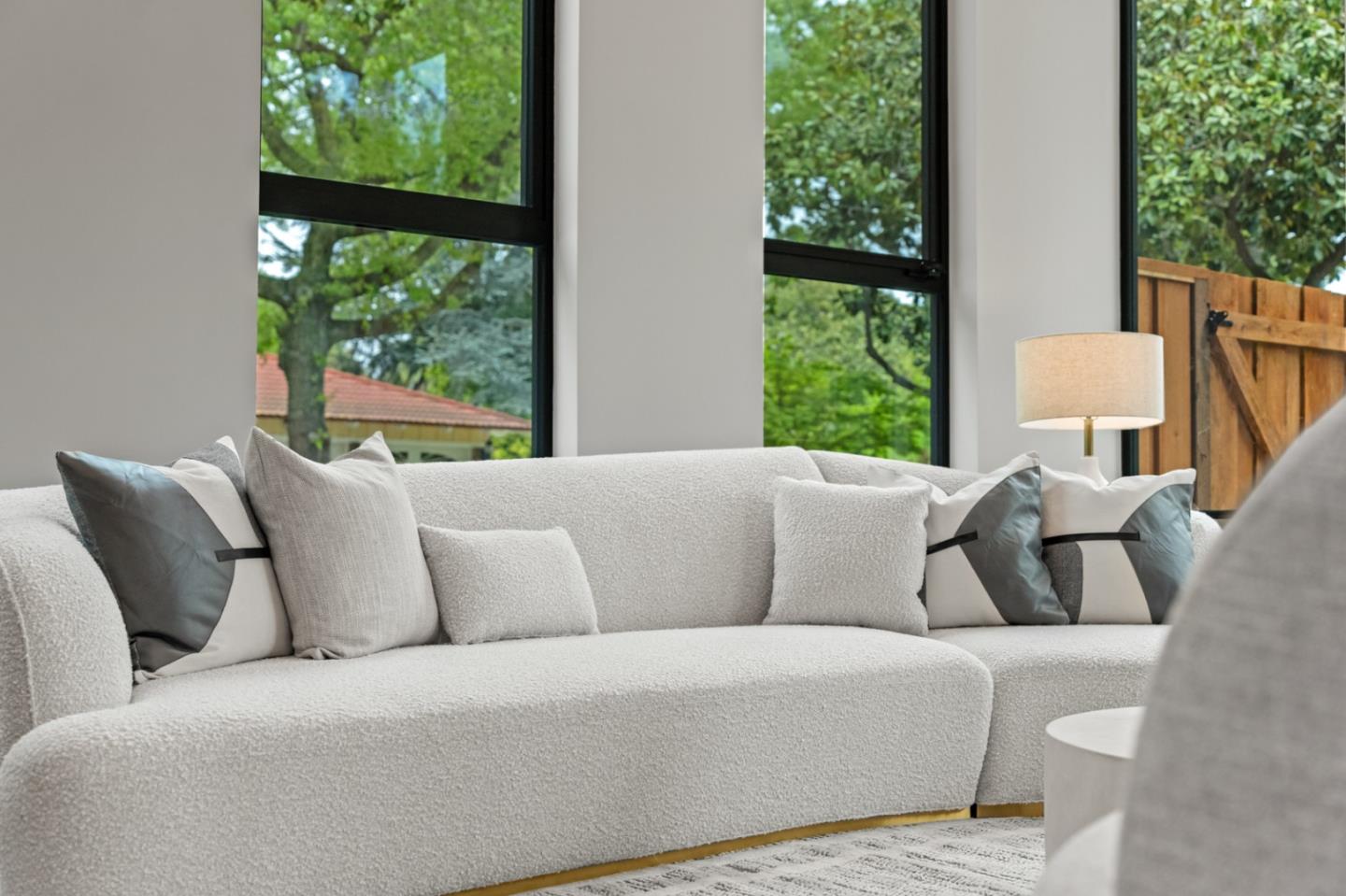 90 Cres Dr PALO ALTO, CA 94301