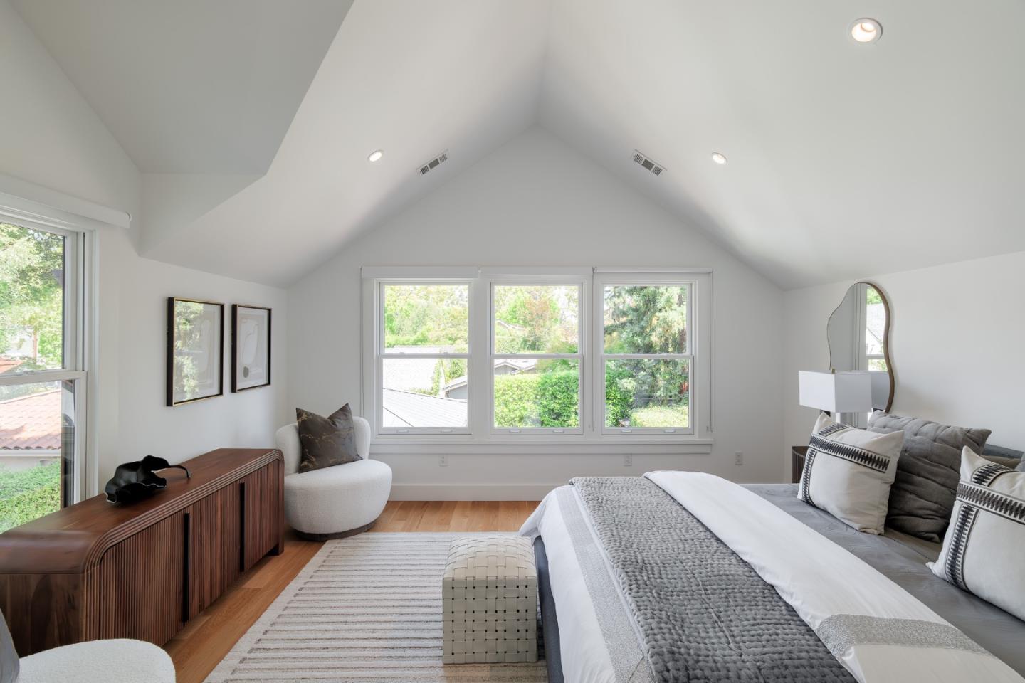 1119 Hopkins Ave PALO ALTO, CA 94301