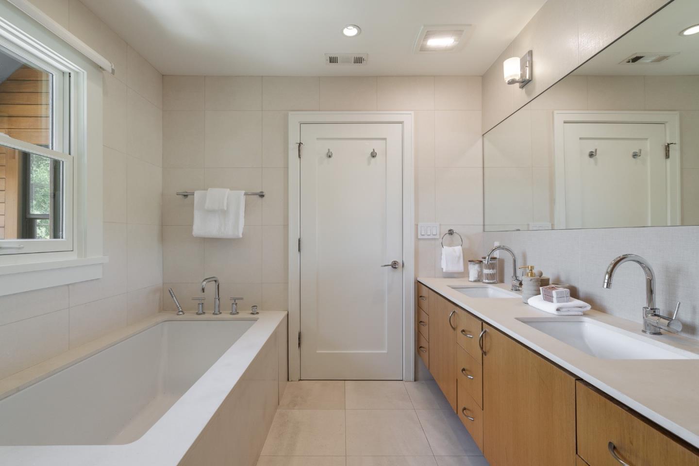 1119 Hopkins Ave PALO ALTO, CA 94301