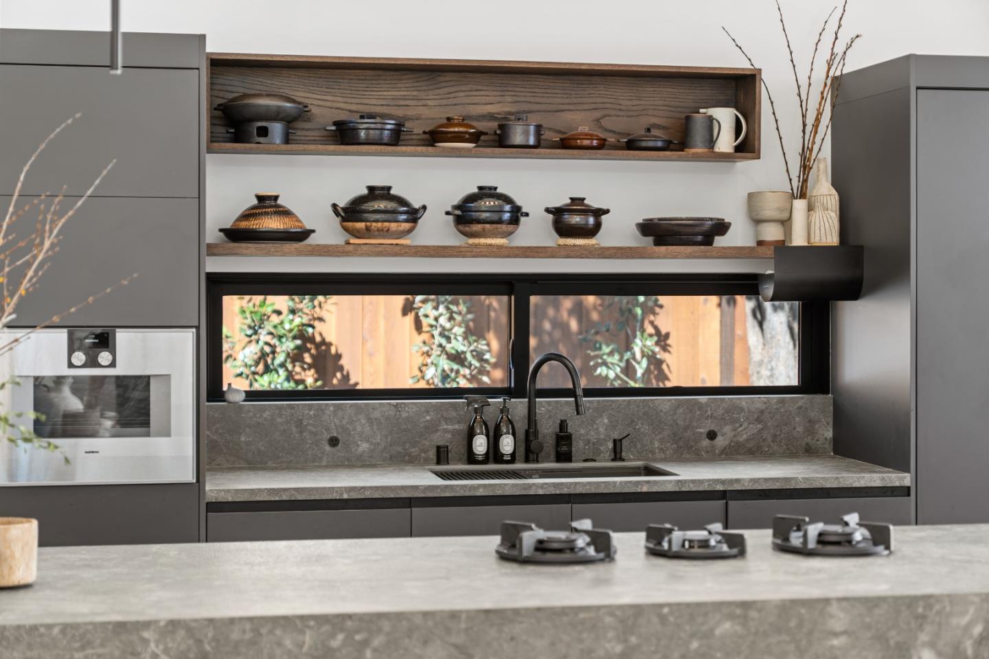 947 Colonial Ln PALO ALTO, CA 94303