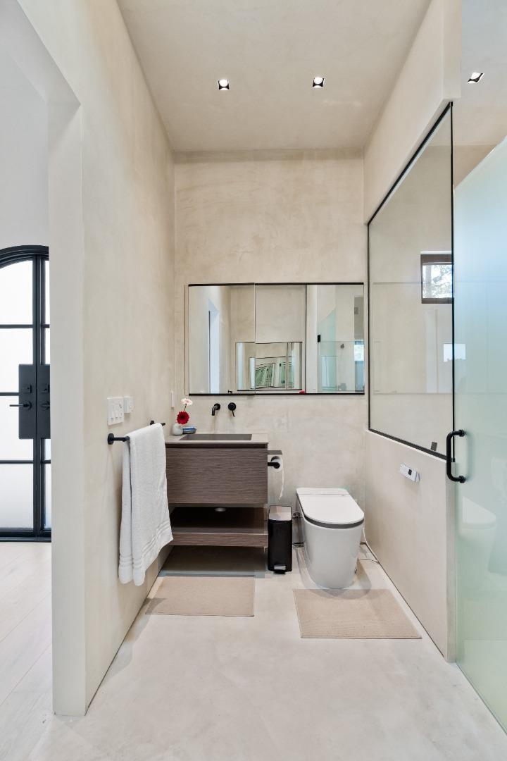 947 Colonial Ln PALO ALTO, CA 94303