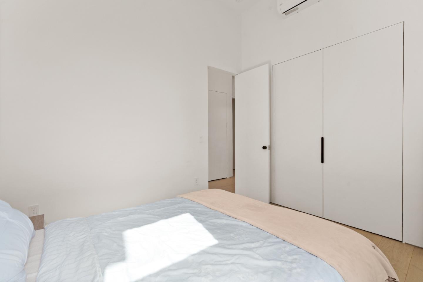 947 Colonial Ln PALO ALTO, CA 94303