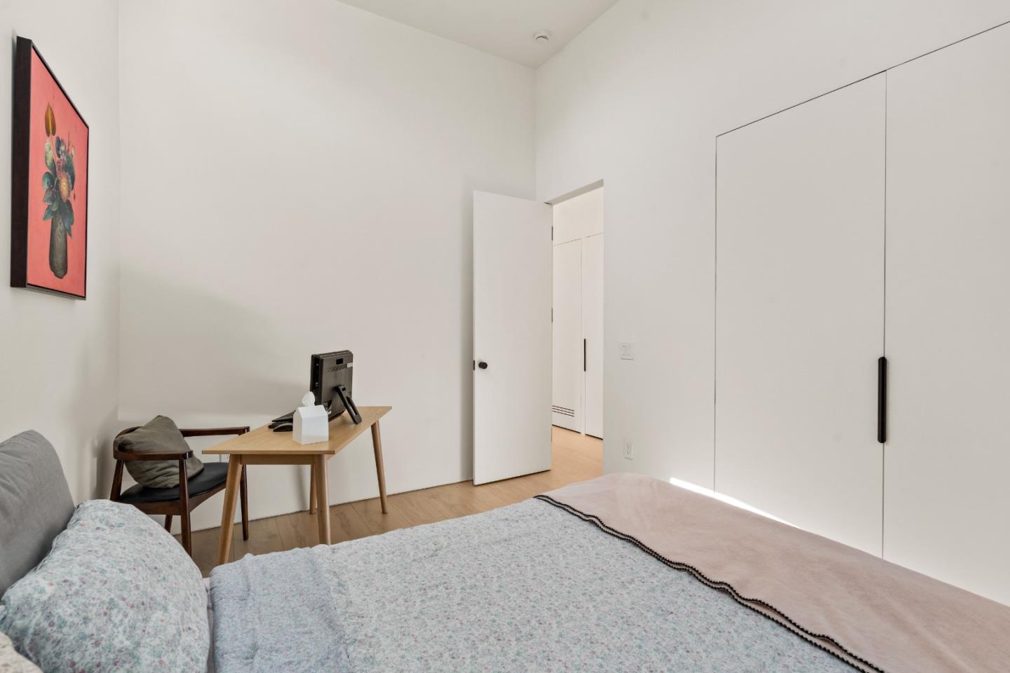 947 Colonial Ln PALO ALTO, CA 94303