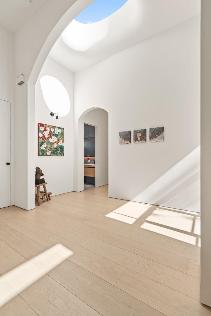 947 Colonial Ln PALO ALTO, CA 94303