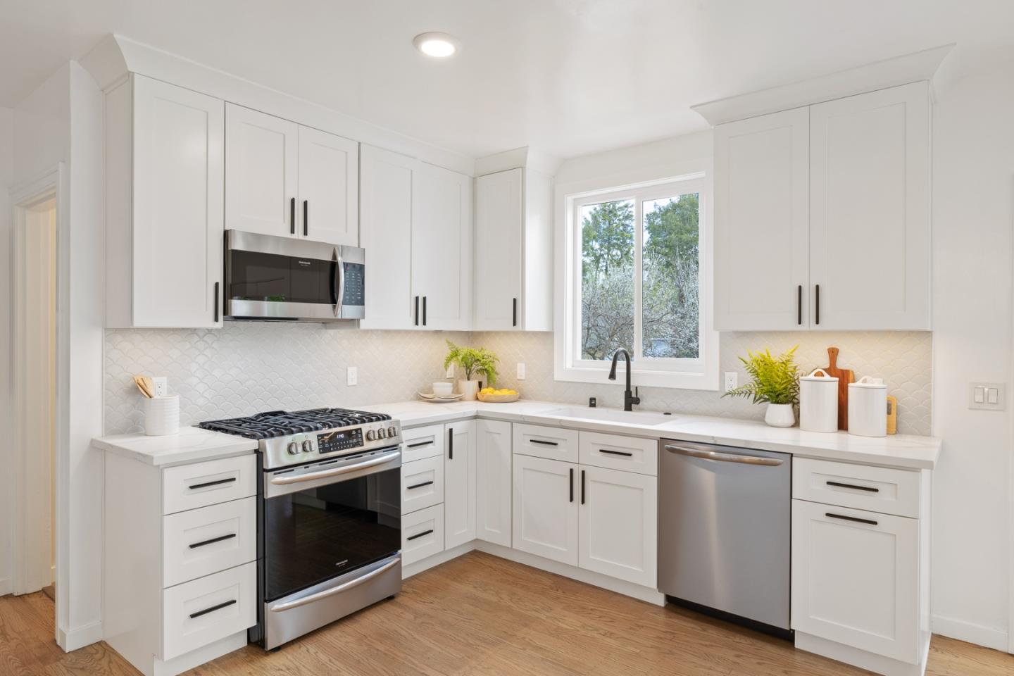 1555 Alma St Palo Alto, CA 94301