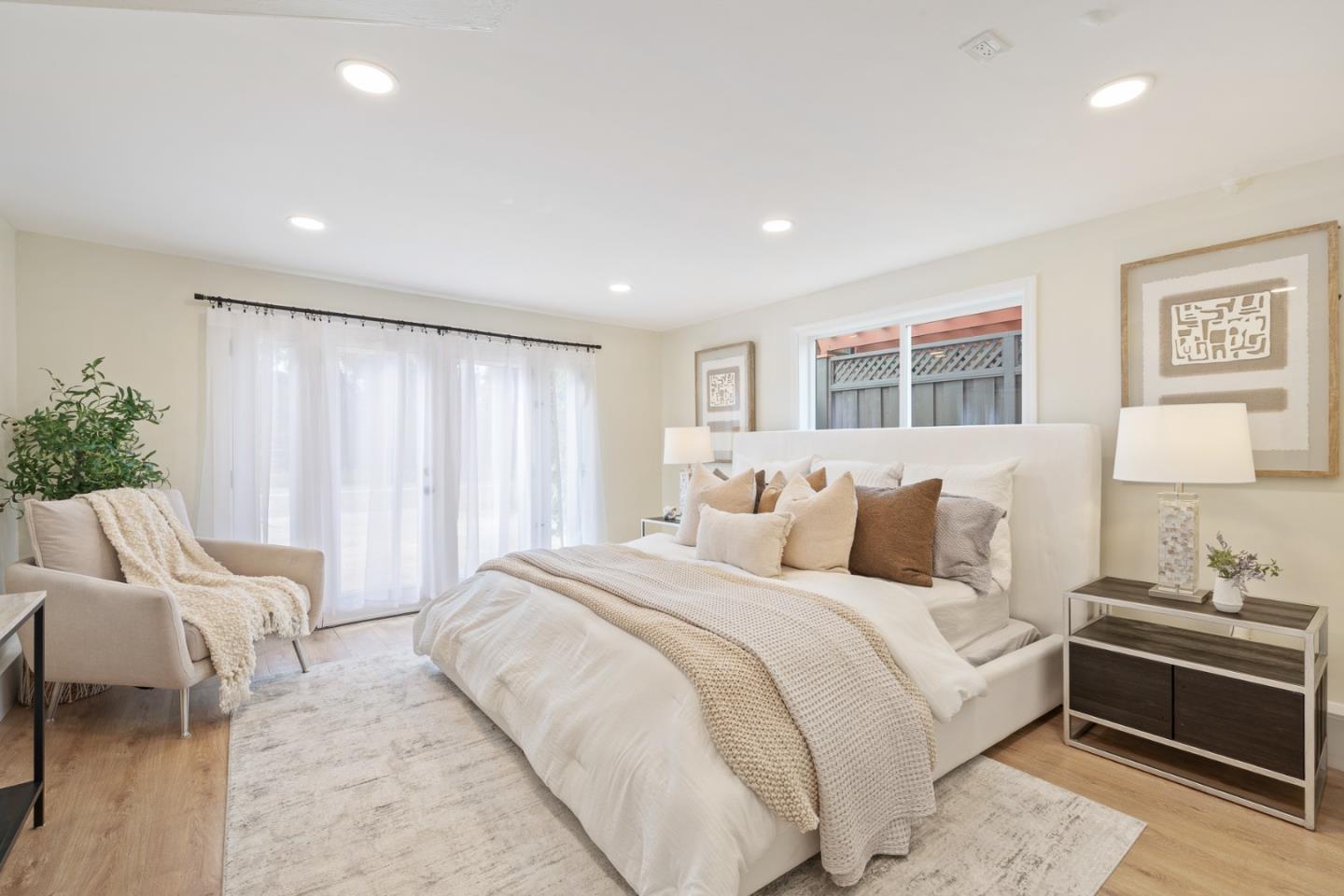 1555 Alma St Palo Alto, CA 94301