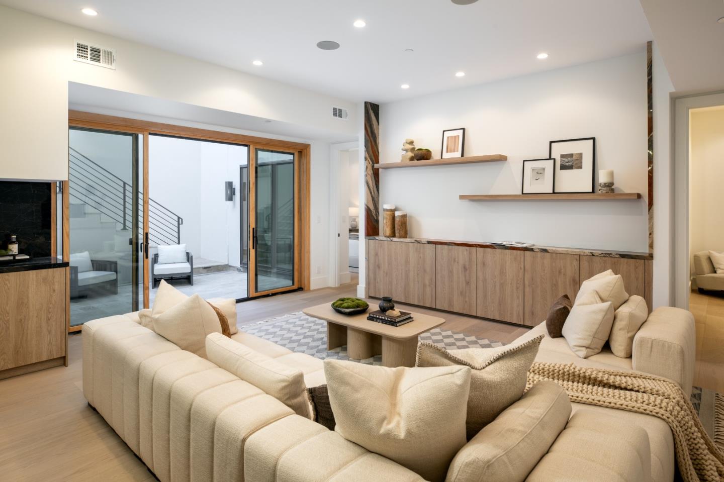 1307 University Ave PALO ALTO, CA 94301