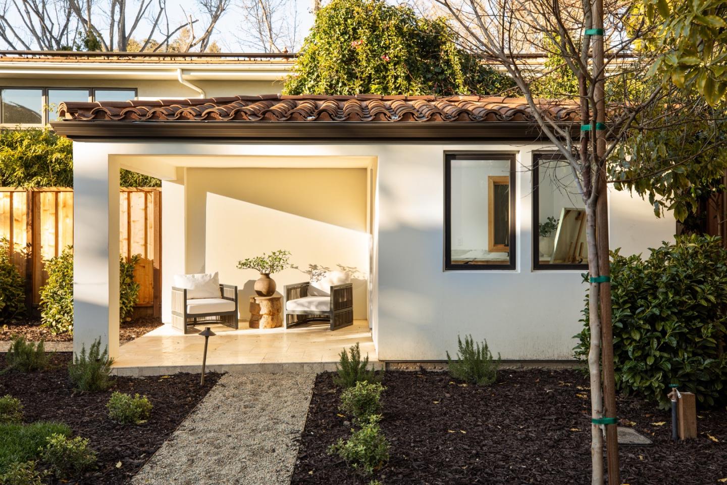 1307 University Ave PALO ALTO, CA 94301