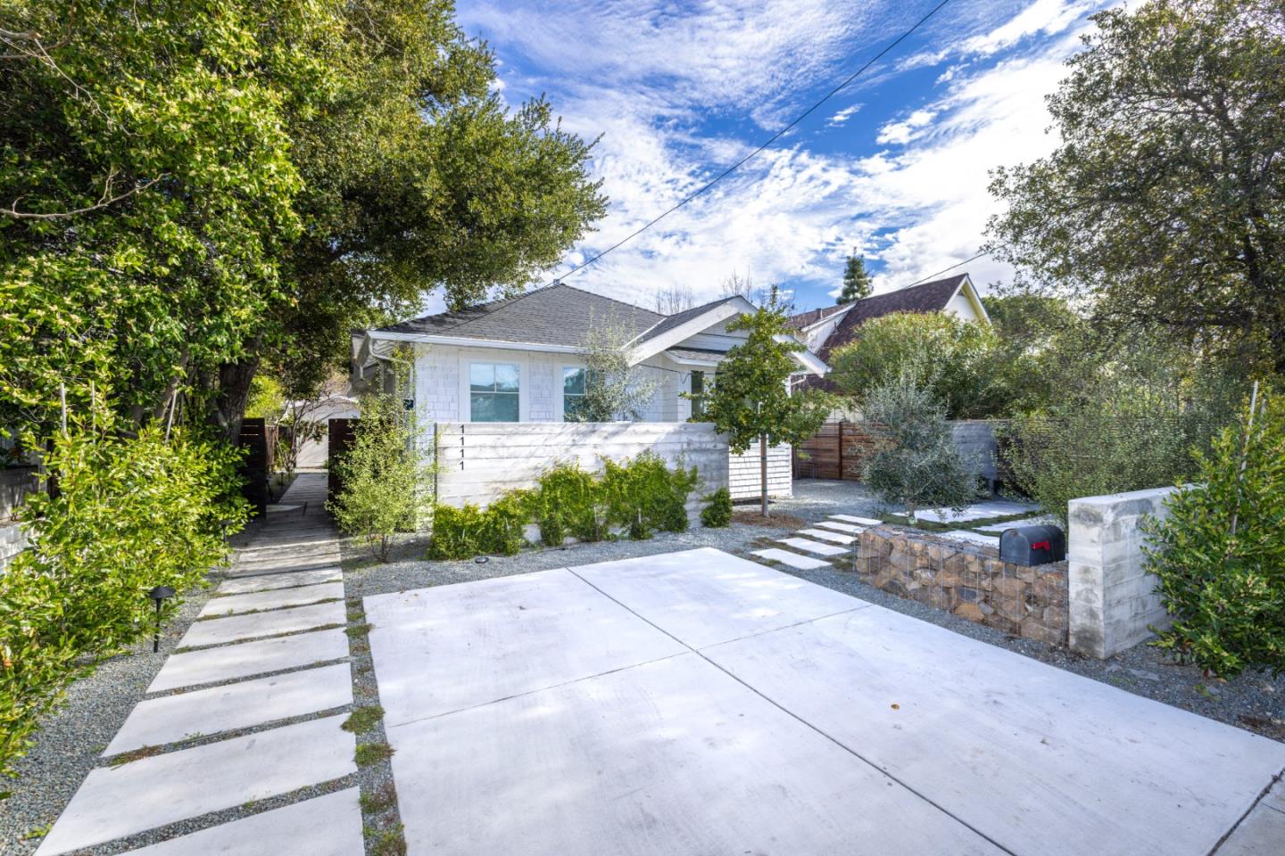 1111 Alma St Palo Alto, CA 94301