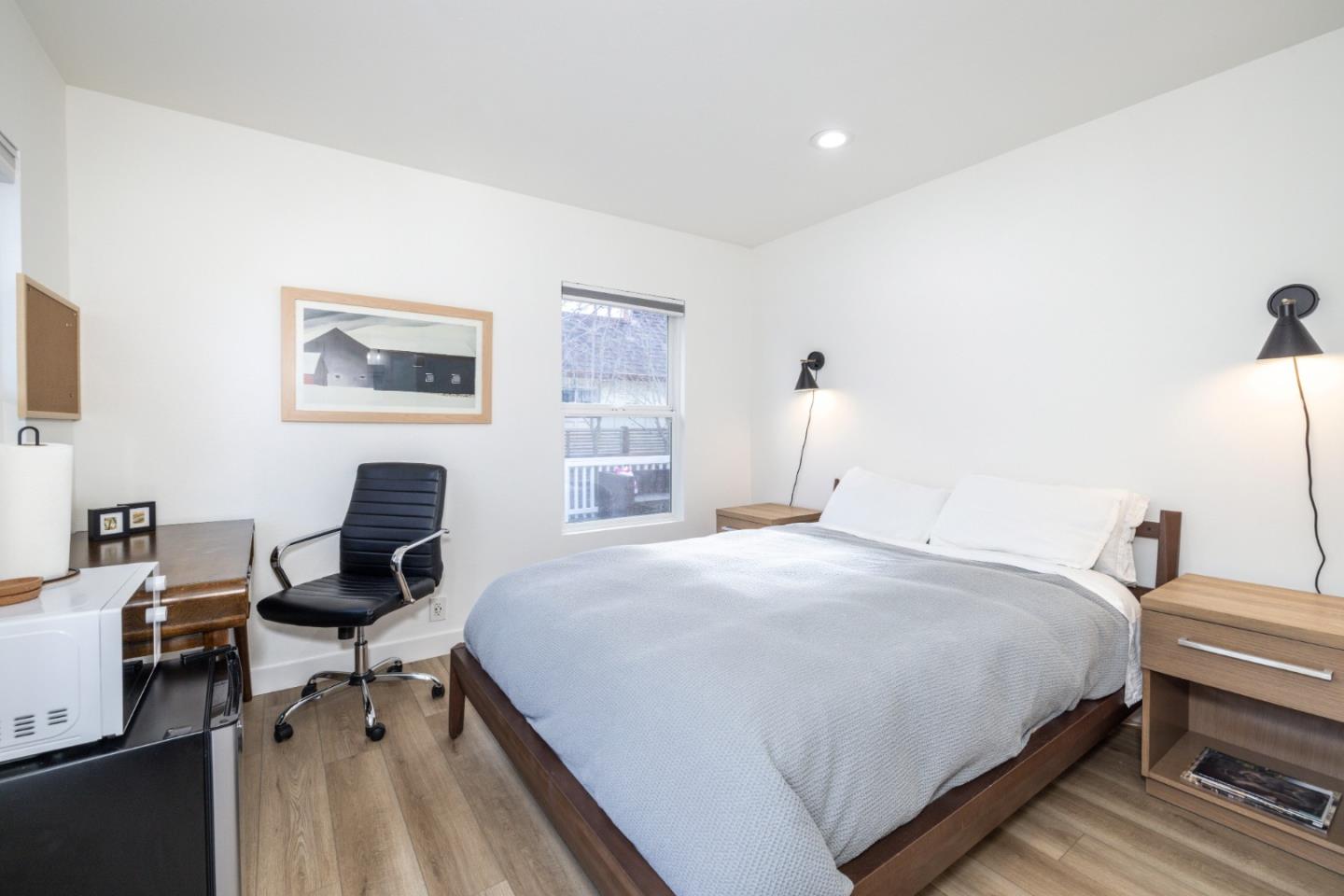 1111 Alma St Palo Alto, CA 94301