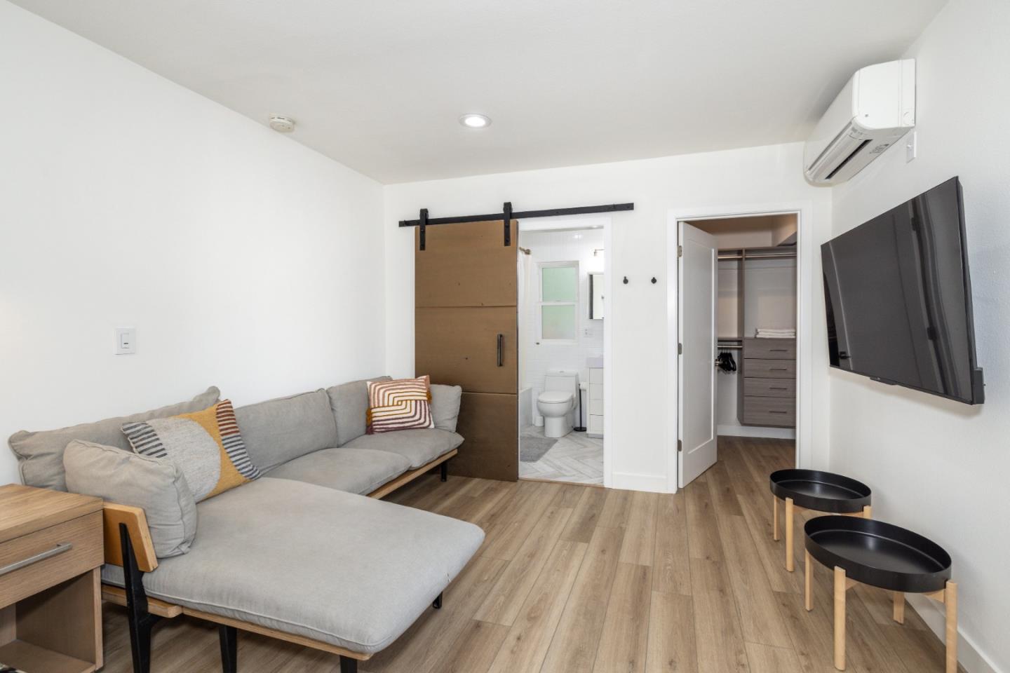 1111 Alma St Palo Alto, CA 94301