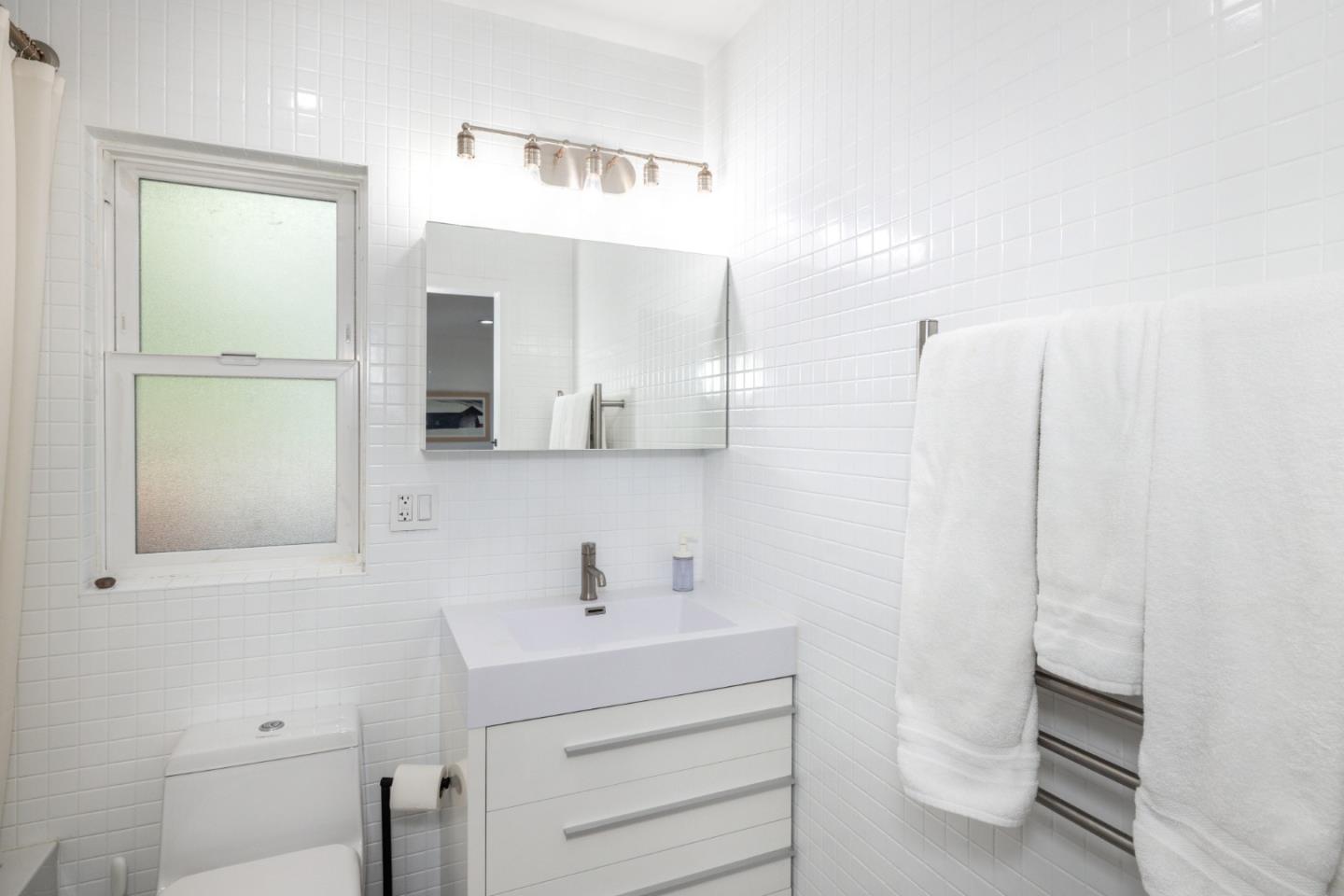 1111 Alma St Palo Alto, CA 94301