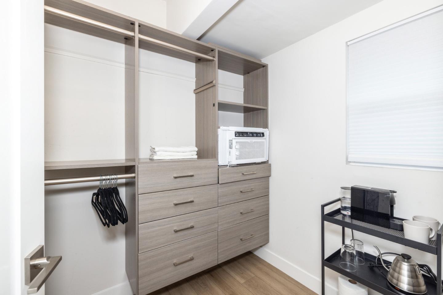 1111 Alma St Palo Alto, CA 94301