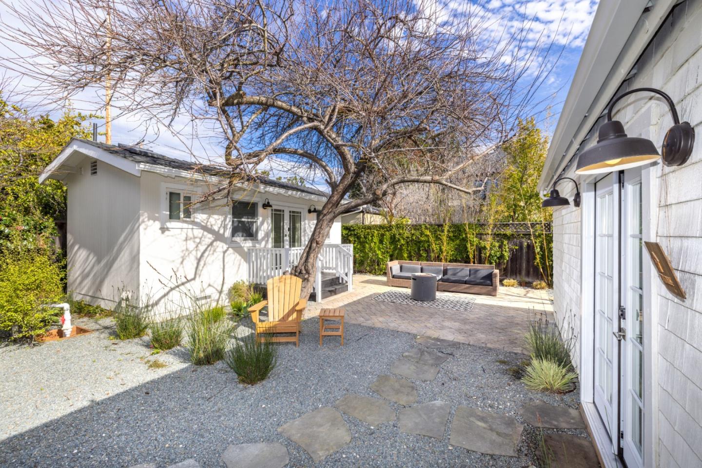 1111 Alma St Palo Alto, CA 94301