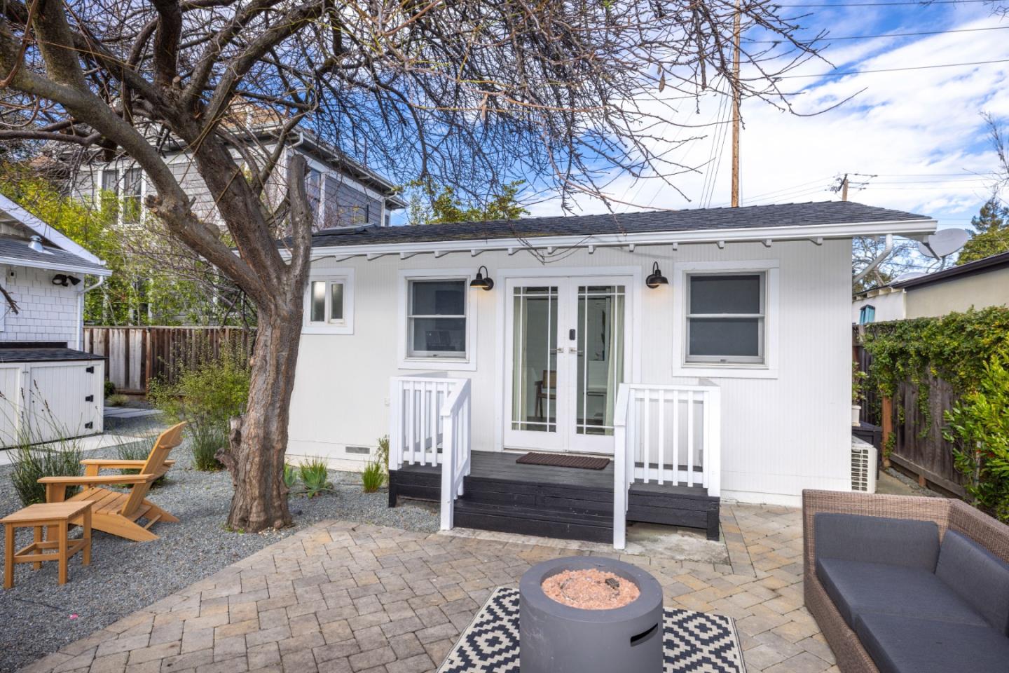 1111 Alma St Palo Alto, CA 94301