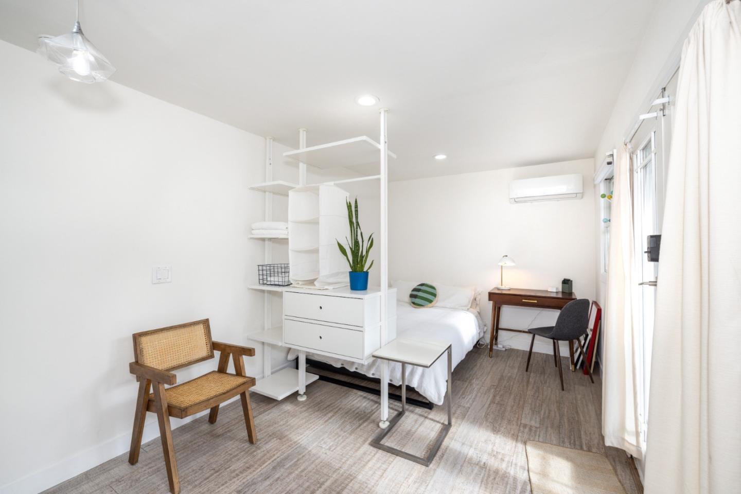 1111 Alma St Palo Alto, CA 94301