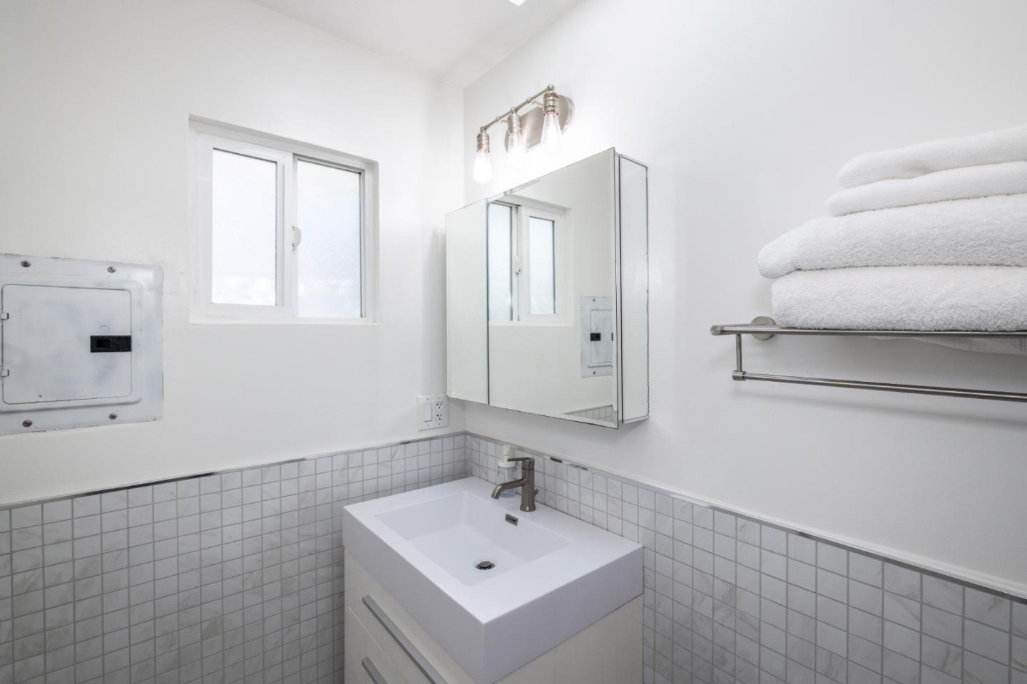 1111 Alma St Palo Alto, CA 94301