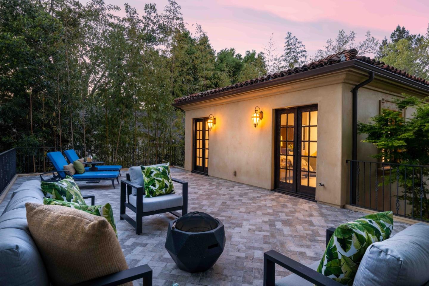 1932 Emerson St PALO ALTO, CA 94301